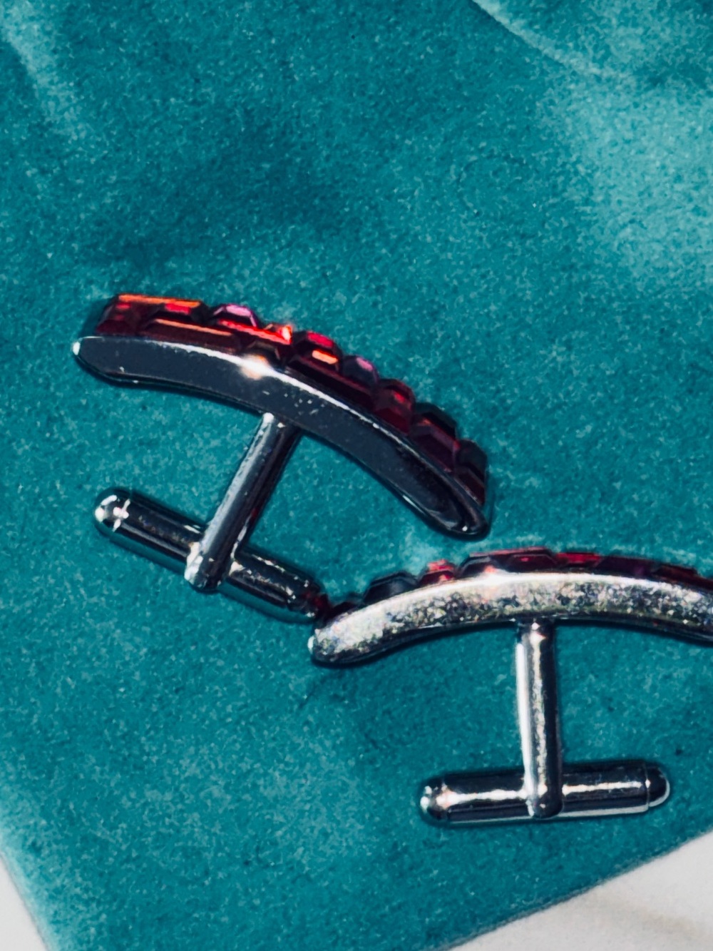 Robert Tateossian RT London Red Crystal Mosaic Curved Cufflinks - Picture 10 of 10